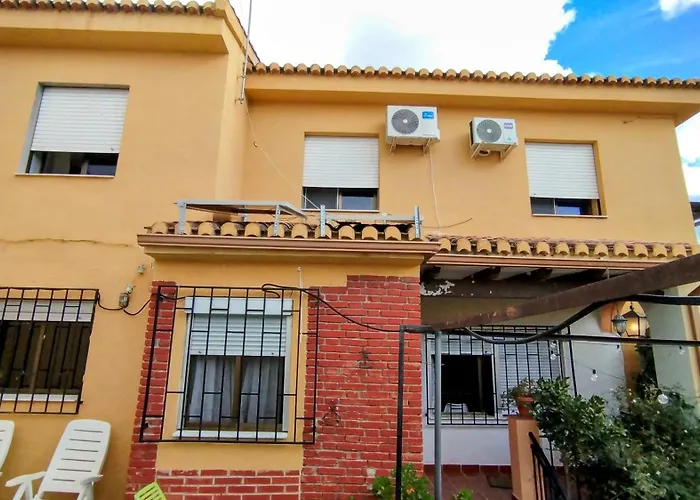 Casa Con Piscina Y Barbacoa A 3 Kilometros De La Alhambra